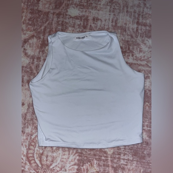 Red and Blue Floral Embroidered Crop Top - Picture 5 of 16